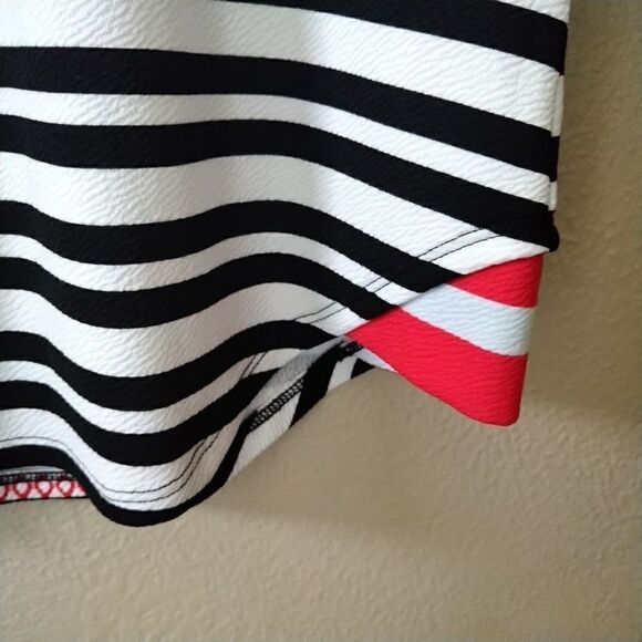 Bar III Striped Top 3/4 Sleeve w/Zipped Back, Size - Medium - Picture 6 of 8